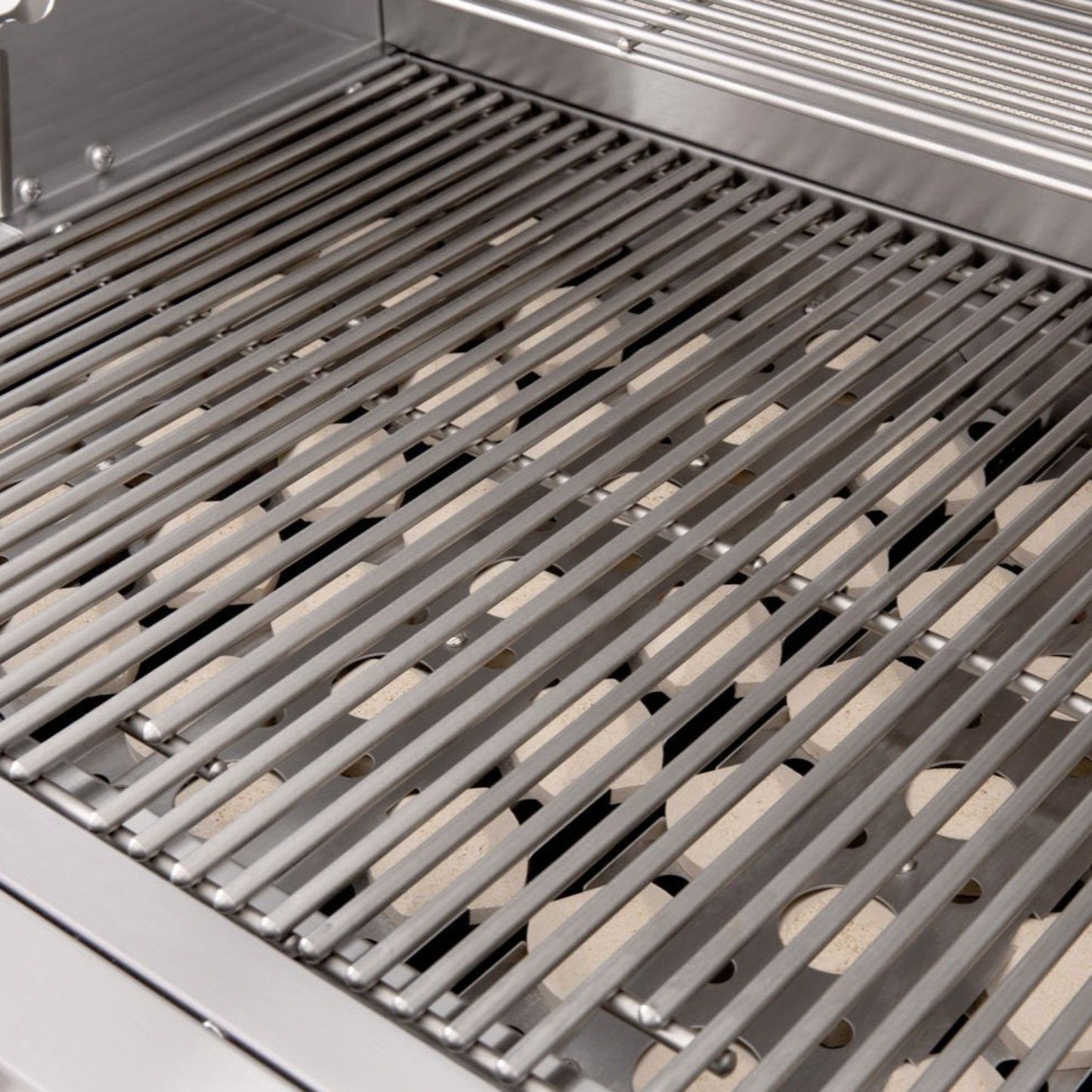 Summerset Freestanding Sizzler Series 32-Inch Gas Grill - SIZ32 - grillsNmore.com